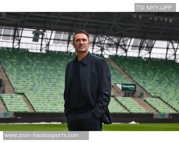 法兰克福主帅强调团队防守凯恩需坚定赢球信念全力以赴 法兰克福主帅强调团队防守凯恩需坚定赢球信念全力以赴