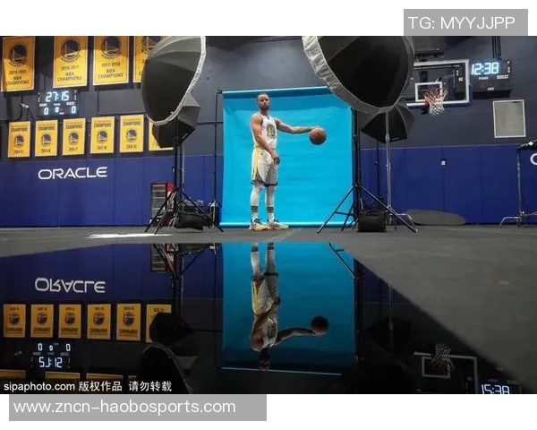 比卢普斯透露季前赛策略霍勒迪首战下半场缺席或调整先发阵容