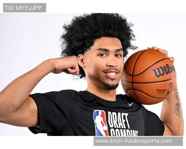 弗拉格:努力融入球队同时展现个人风格影响比赛表现 弗拉格:努力融入球队同时展现个人风格影响比赛表现