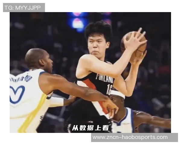 杨瀚森防守表现不佳面对挡拆和波斯特三分显得犹豫不决