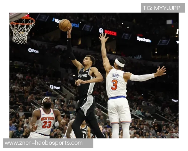 格莱姆斯全场表现惊艳13投7中砍下22分7篮板13助攻创助攻生涯新高