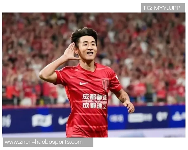 韦世豪传球精准德尔加多突破被封堵错失良机 韦世豪传球精准德尔加多突破被封堵错失良机